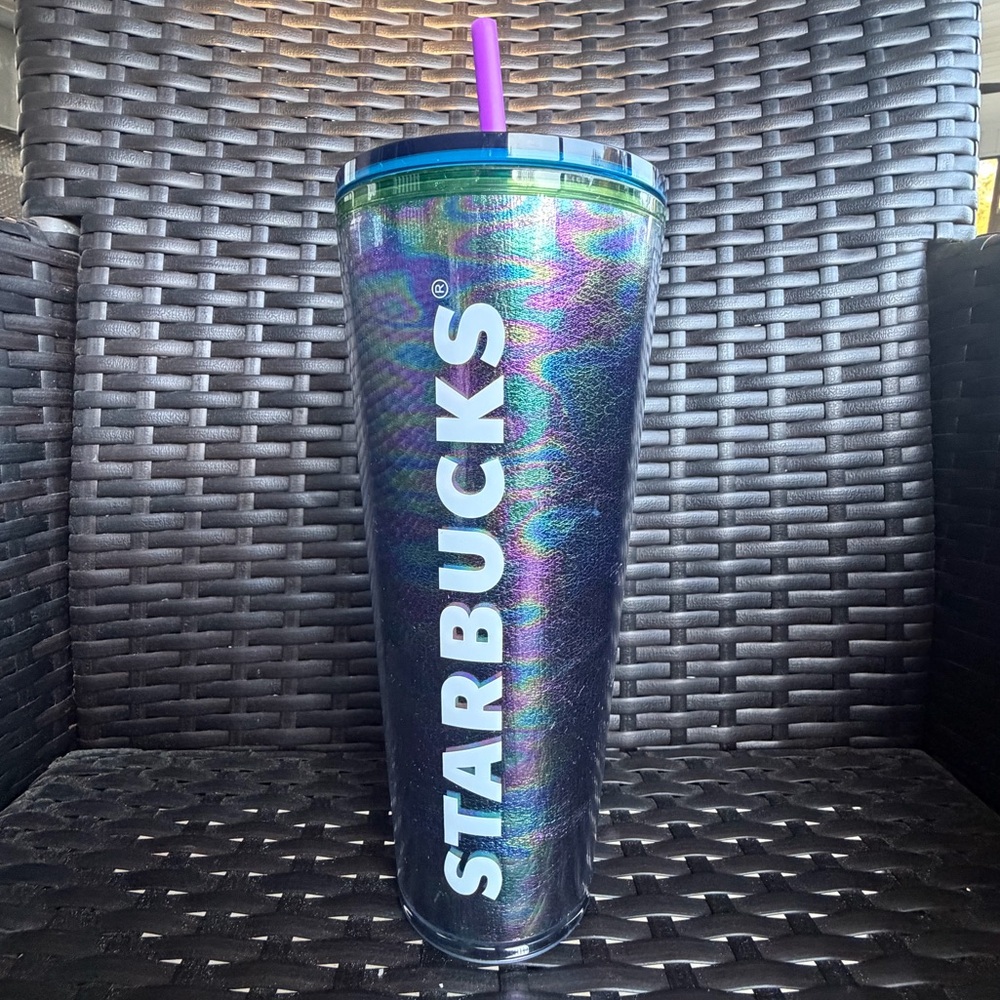 Starbucks 2023 Summer Metallic Rainbow Oil Slick Splash Venti 24 oz Tumbler
